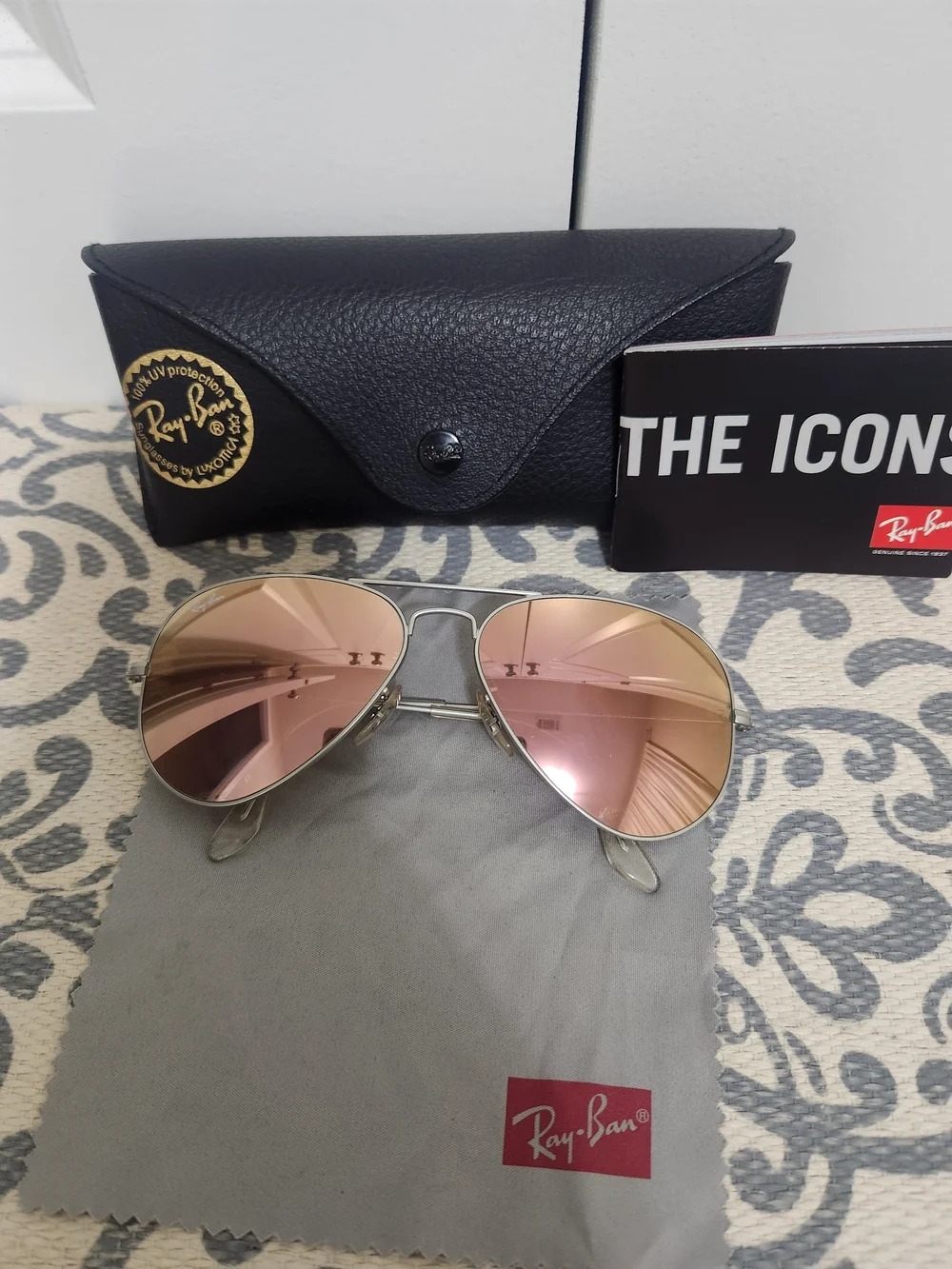 Matte Silver Metal  Ray-Ban Women’s Aviator Pink Mirror Lens Sunglasses